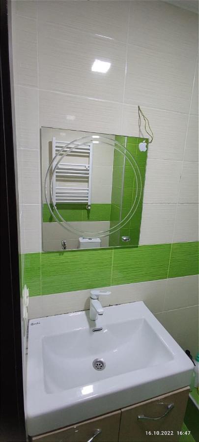 1 Bedroom Unit With Patio Tbilisi Exterior foto